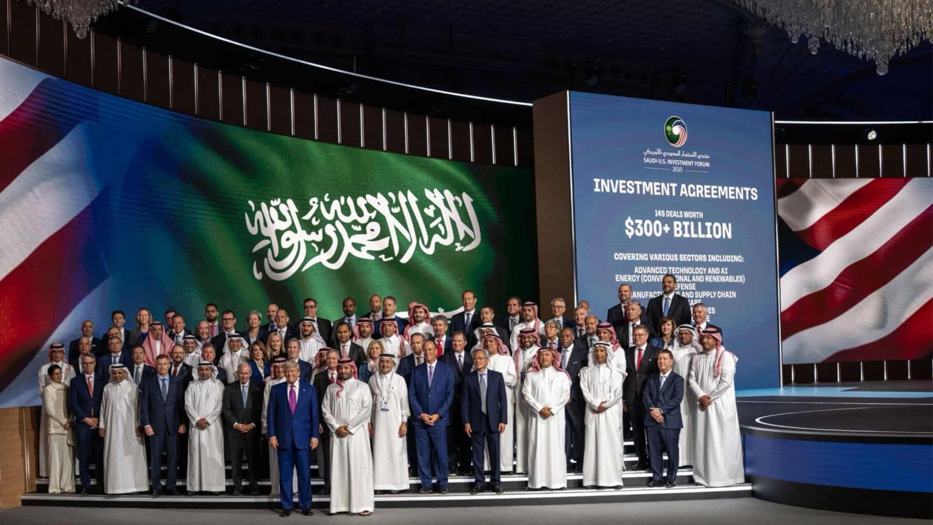 O que os CEOs das Big Techs foram fazer com Trump na Arábia Saudita?